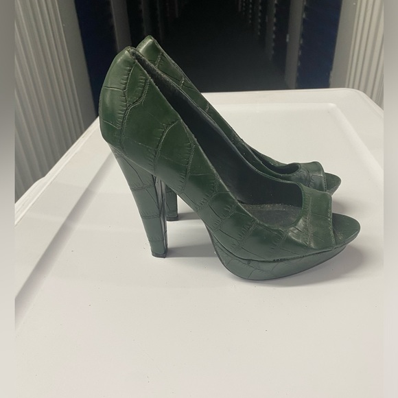 Bamboo Green Heel Pump - Picture 3 of 8